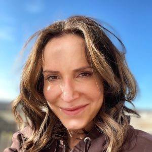 Meet your Posher, Alla